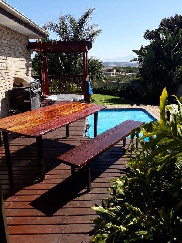 To Let 4 Bedroom Property for Rent in Hartenbos Heuwels Western Cape